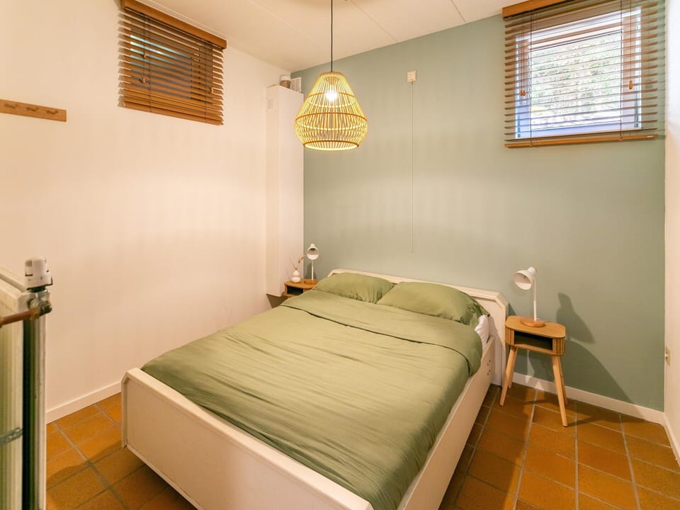 House | 4 bedrooms, individually furnished, bed sheets
