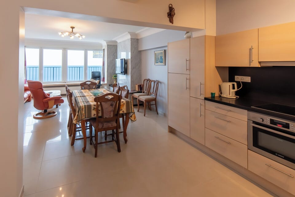 Apartment | Dining
