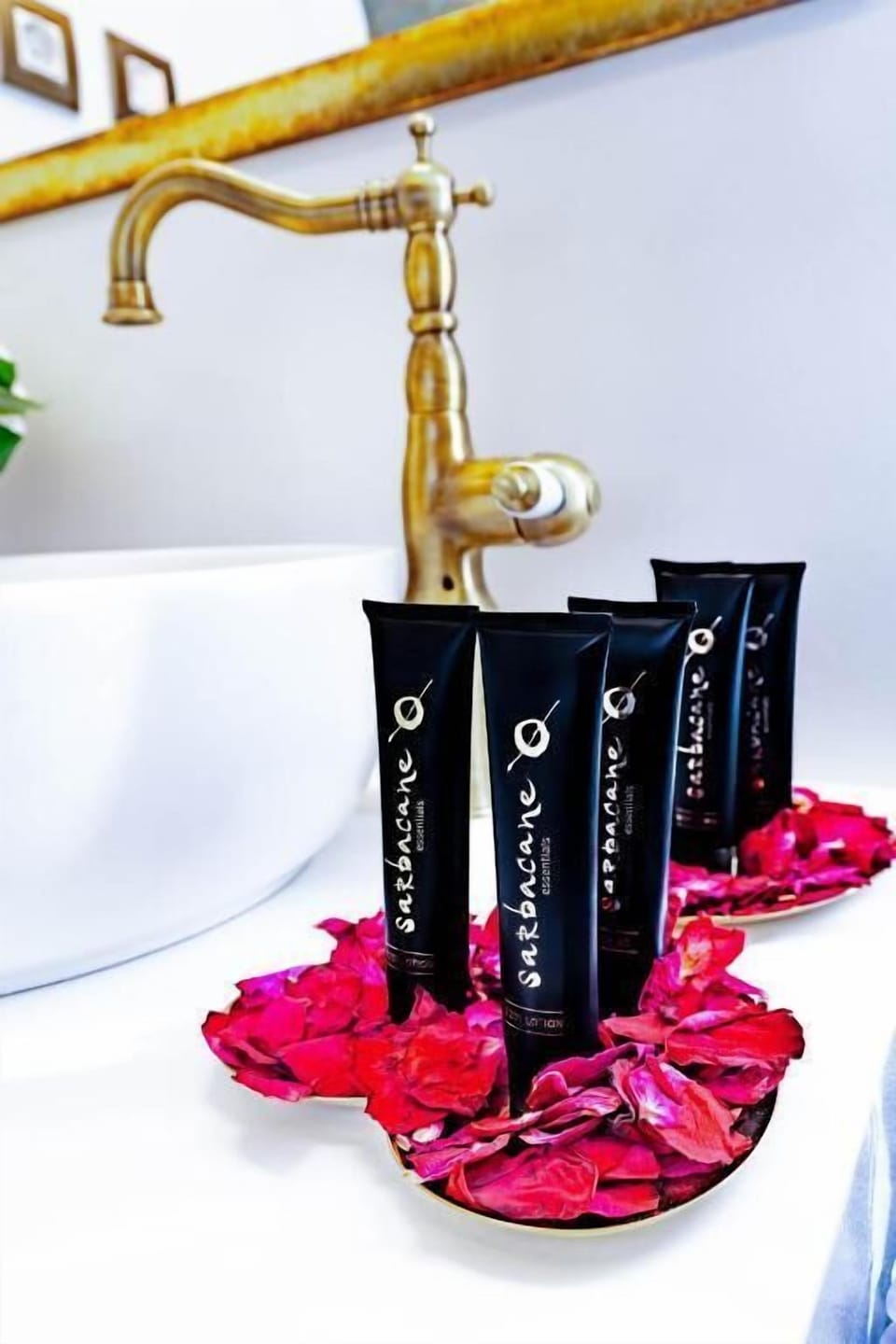 Design Double Room | Bathroom | Shower, eco-friendly toiletries, hair dryer, bathrobes