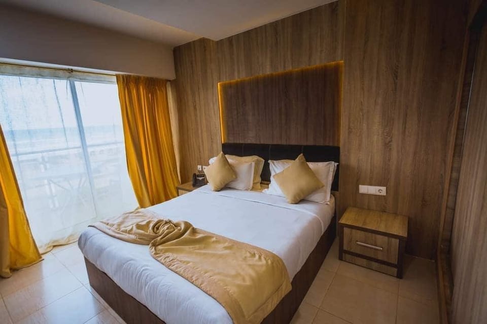 Double or Twin Room | Desk, laptop workspace, WiFi (free)