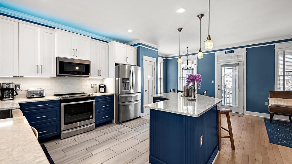 Attractive modern kitchen