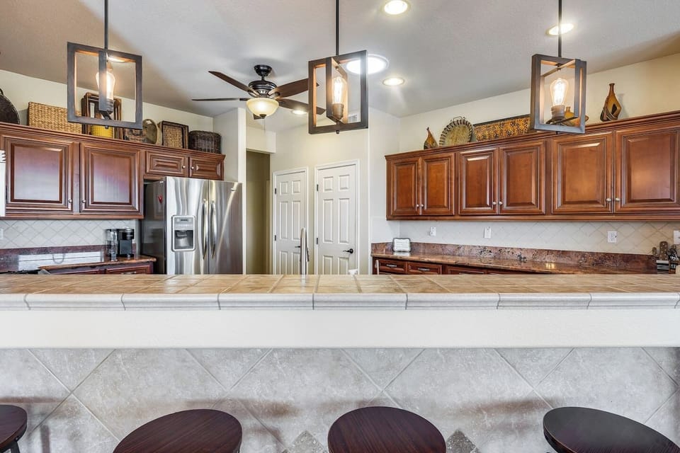 Kitchen Bar