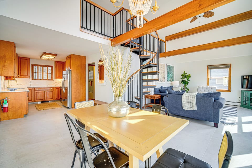Dining Room | 1st Floor | Dining Table
