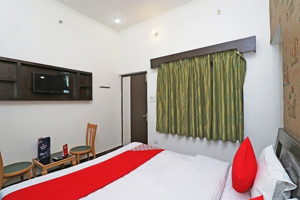Deluxe Single Room, Balcony, Mountain View