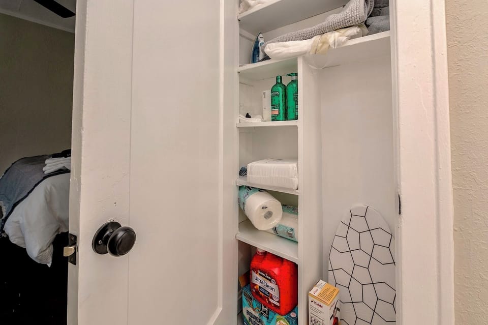 Closet for iron