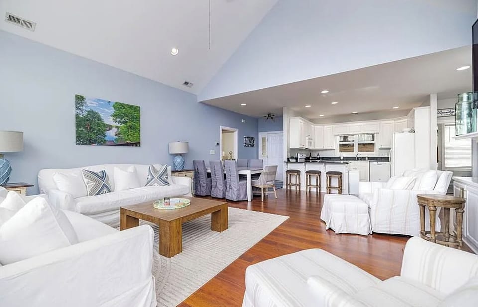 Upstairs Living Space