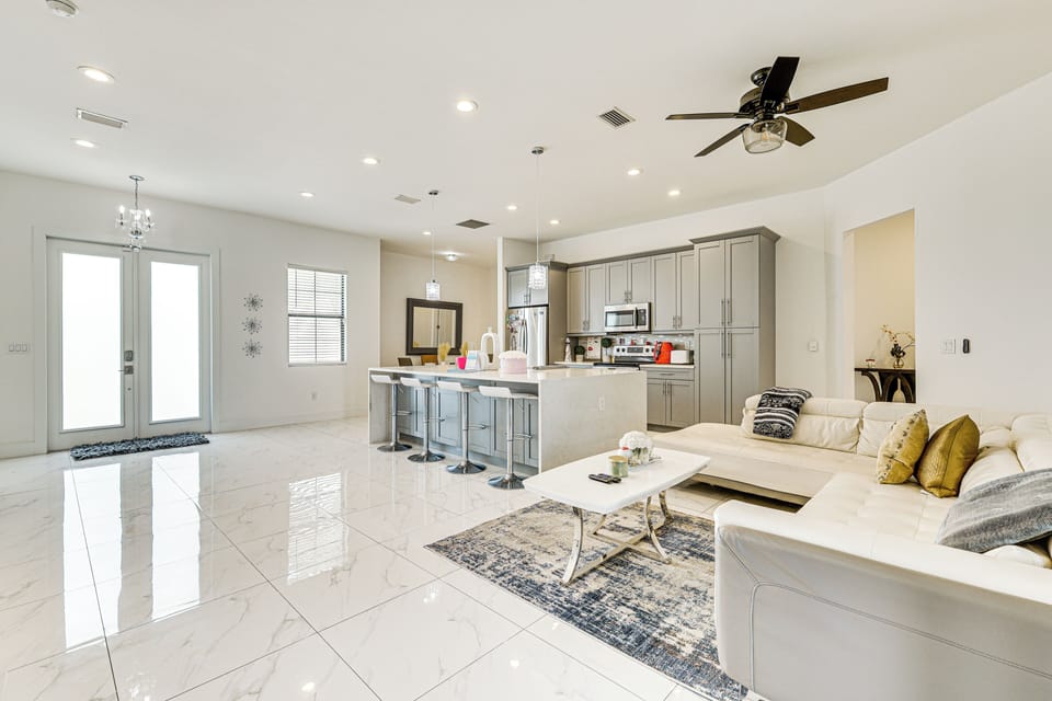 House (2 Bedrooms) | Interior