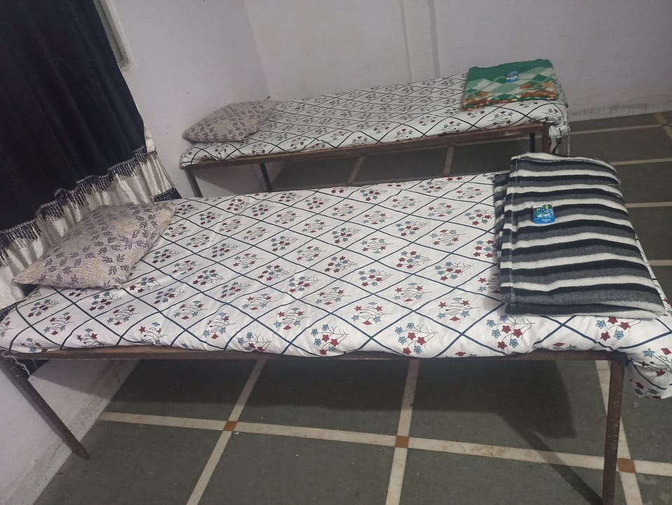 Basic Apartment | Bed sheets