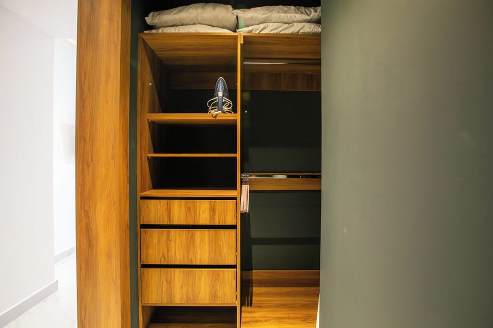 Walk-in closet in the bedrom