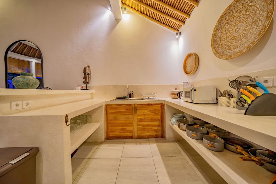 Deluxe Villa, Patio, Pool View | Private kitchen | Fridge, microwave, stovetop, electric kettle