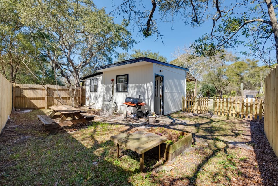 Exterior | Single-Story Studio