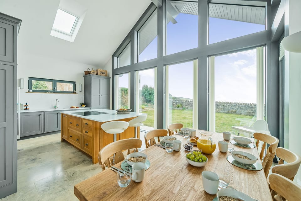 All Ways, Burton Bradstock: The open-plan kitchen and dining area
