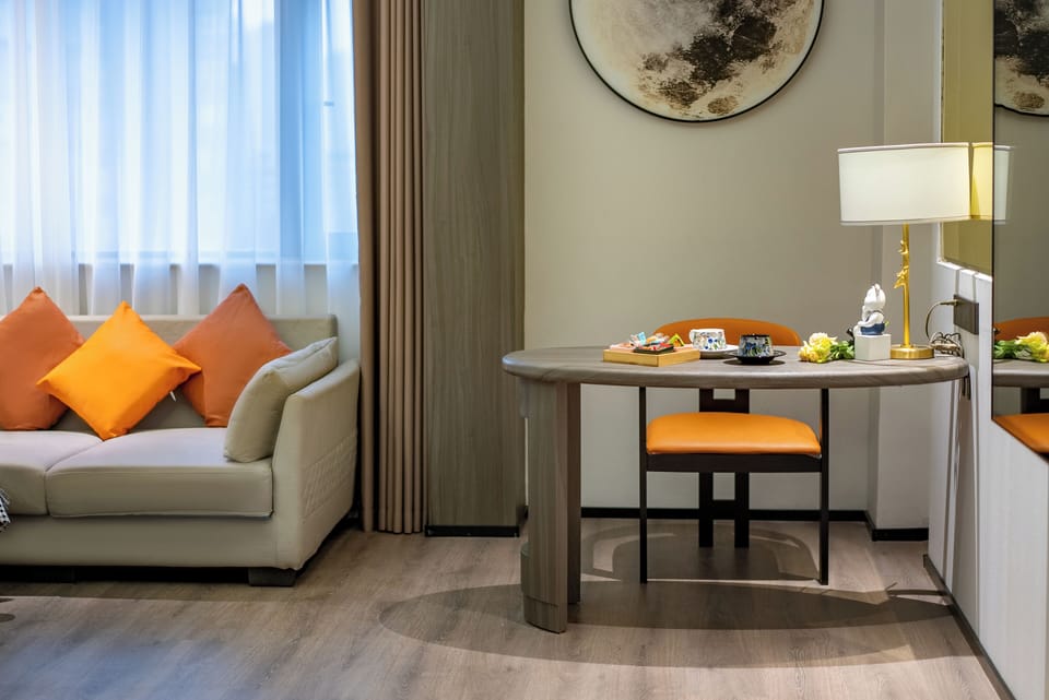 Comfort Twin Room | Premium bedding, desk, laptop workspace, blackout drapes
