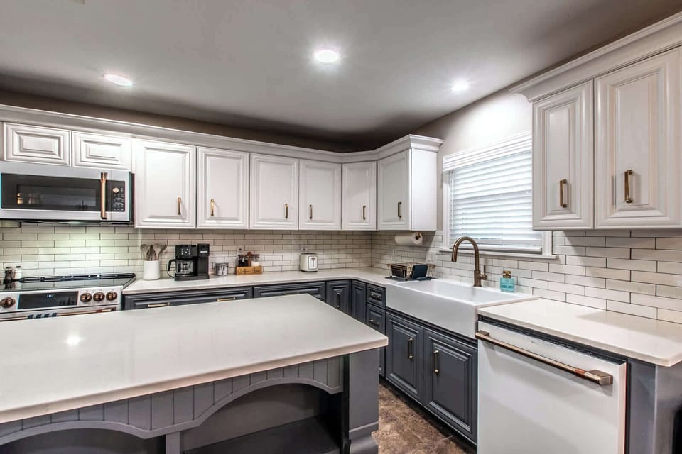 Full Kitchen 