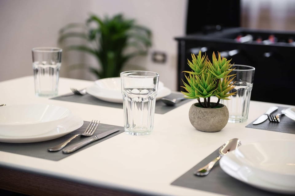 Basic Apartment | In-room dining