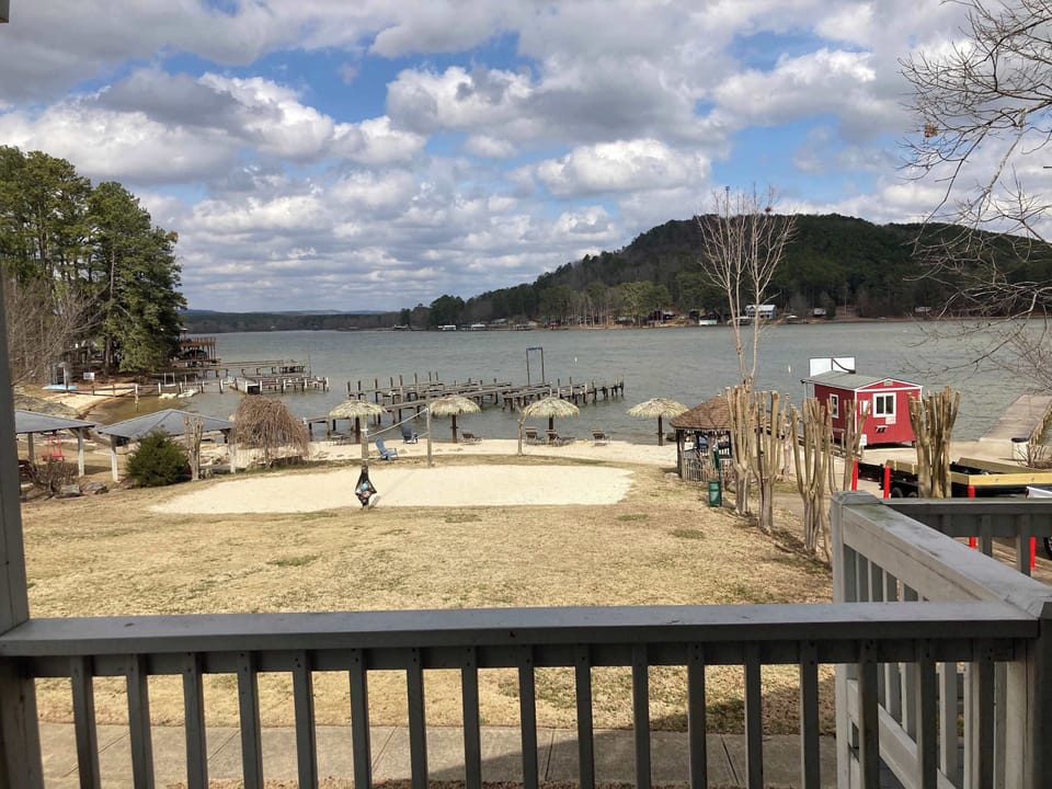 Weiss Lake Views & Private Beach Access