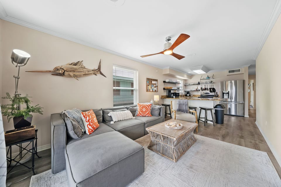 Signature House, 3 Bedrooms, Non Smoking, Pets Allowed | Living room | 45-inch Smart TV with digital channels