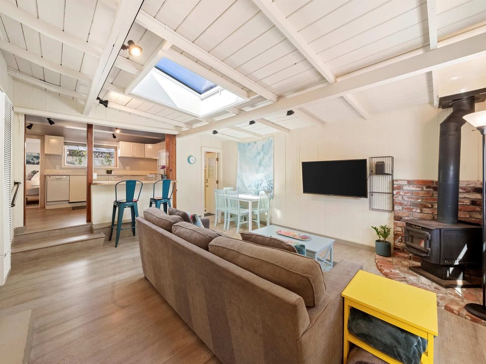 Curl up in the living room & stream all your favorite entertainment