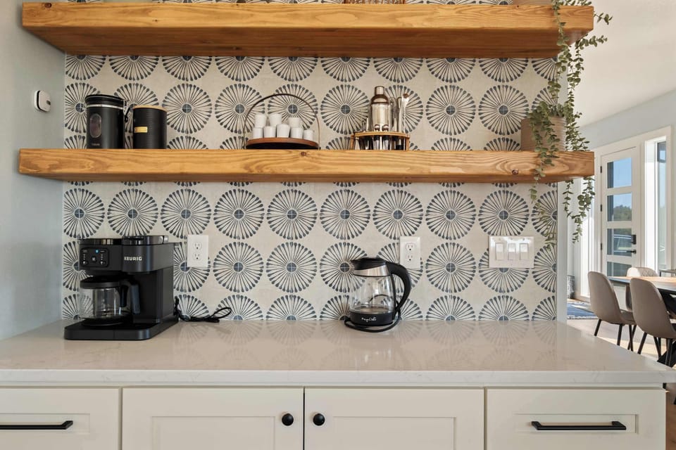 Make a full pot or single cup—everything you need is on hand.