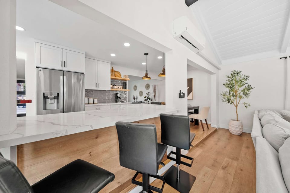 Kitchen island with bar seating