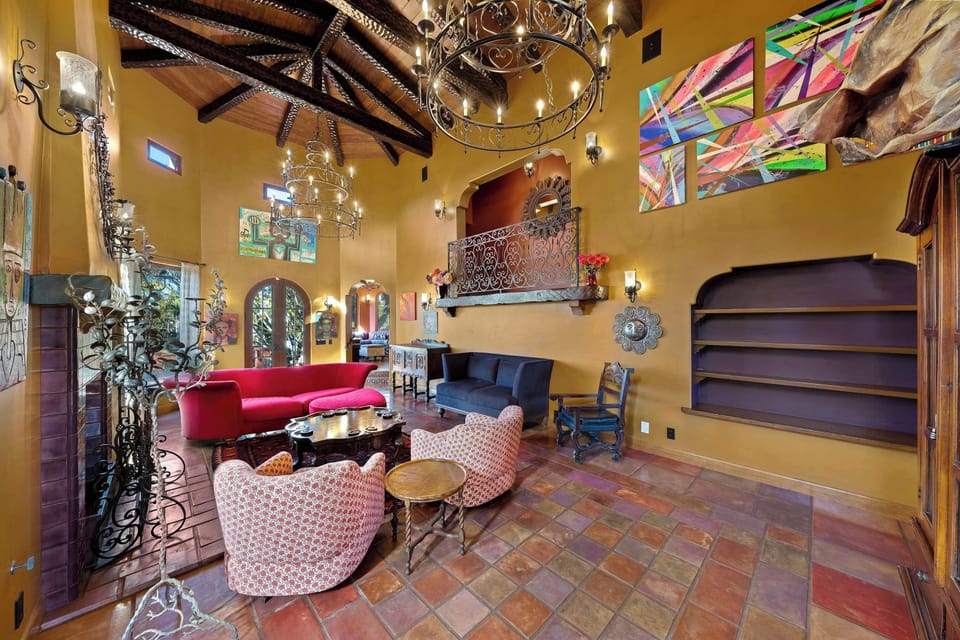 Cozy up in this inviting and stylish living room!