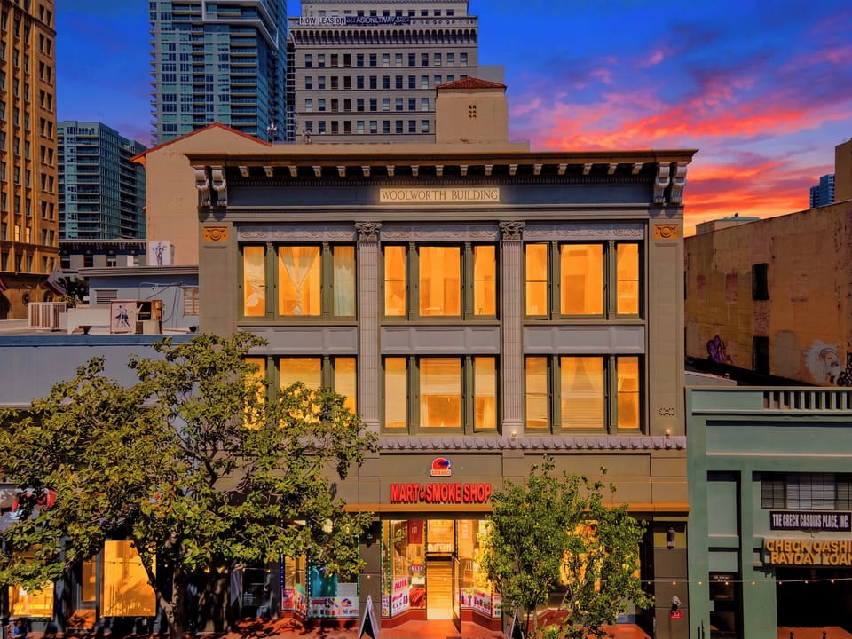 Historic elegance under sunset skies ✨🌇