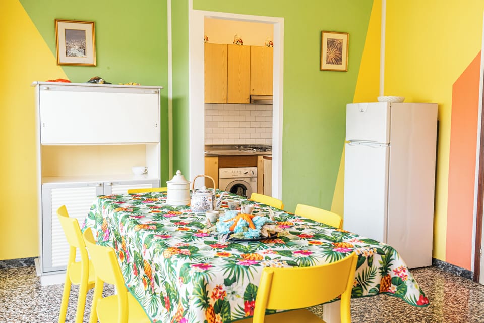 Apartment, 2 Bedrooms, Balcony, Garden View | Dining room
