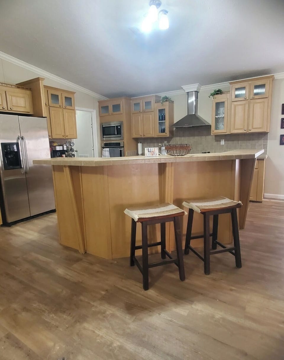 Breakfast bar