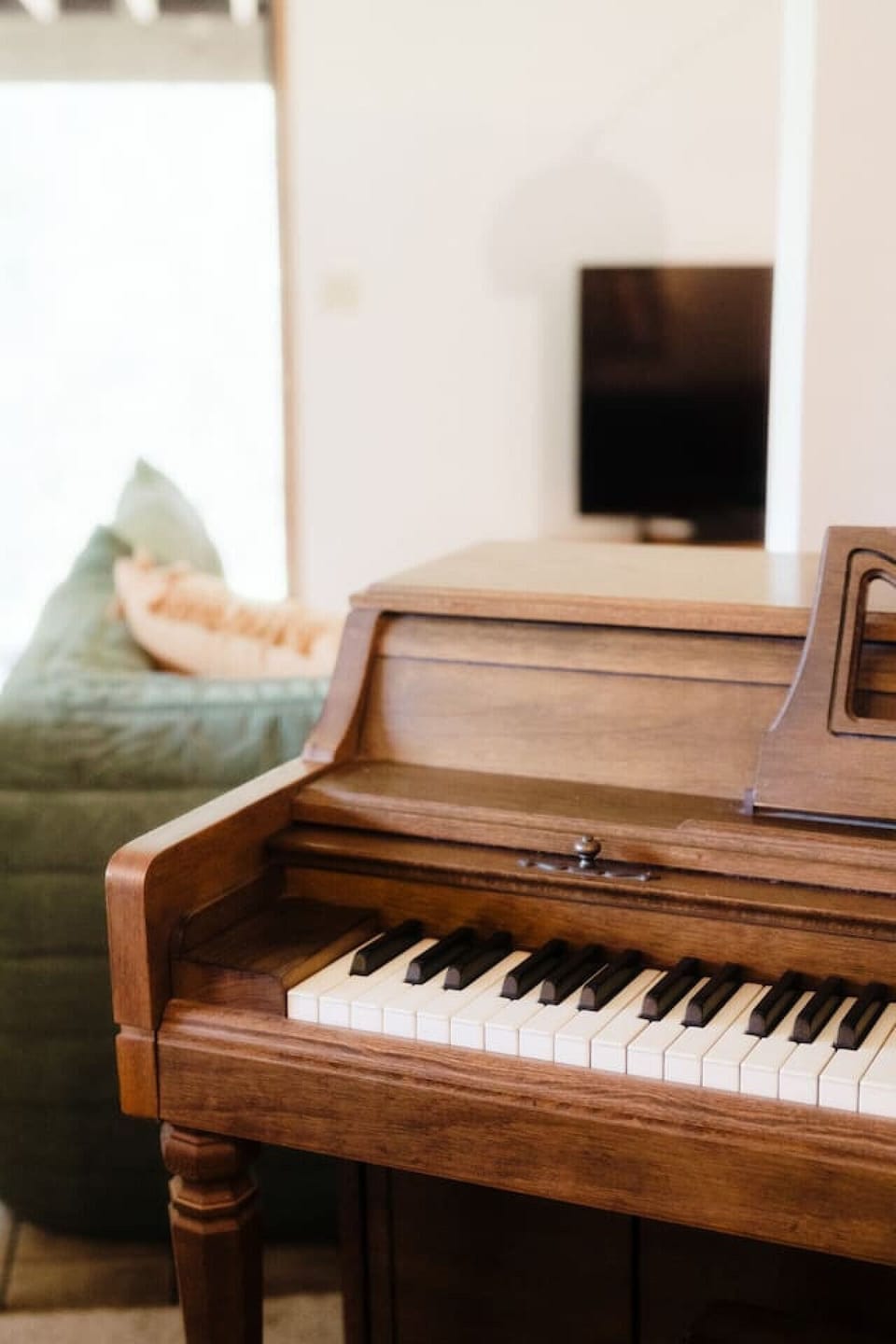Let the pace slow as music fills the room an inviting piano space where quiet moments turn into connection, whether you’re playing for yourself or sharing a simple, meaningful moment with those around you.