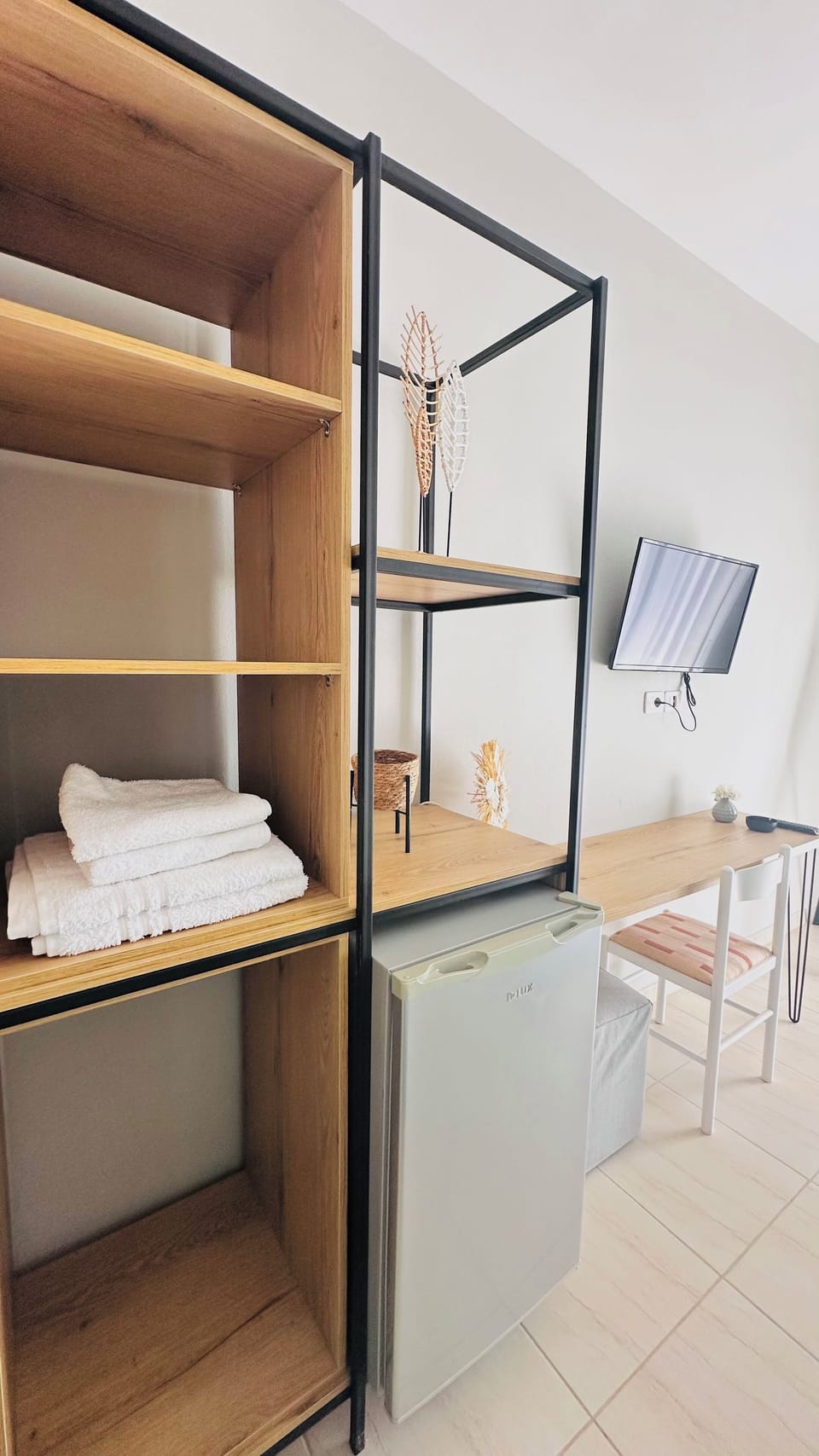 Comfort Triple Room, Balcony, Sea View | Desk, laptop workspace, iron/ironing board, free WiFi