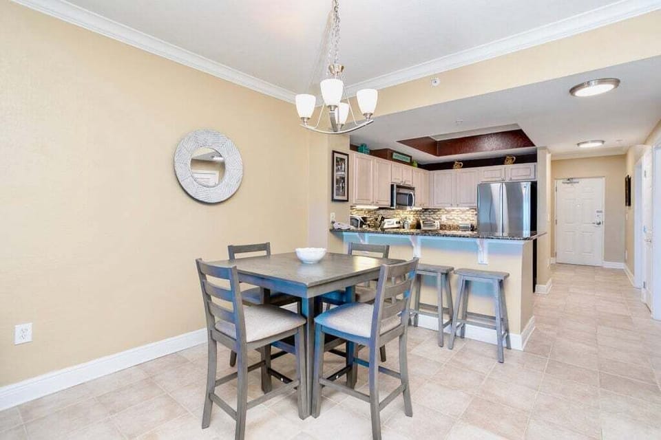 Crystal Tower 1207. 2 Bedroom 2 Bathroom. Unit Sleeps 6. Managed by Island Rentals