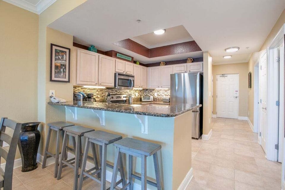 Crystal Tower 1207. 2 Bedroom 2 Bathroom. Unit Sleeps 6. Managed by Island Rentals