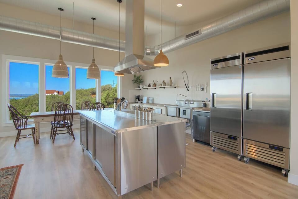 Full commercial grade kitchen, great for creating your own masterpieces, hosting cooking classes, or having a professional cook for you. We can recommend some great local chefs