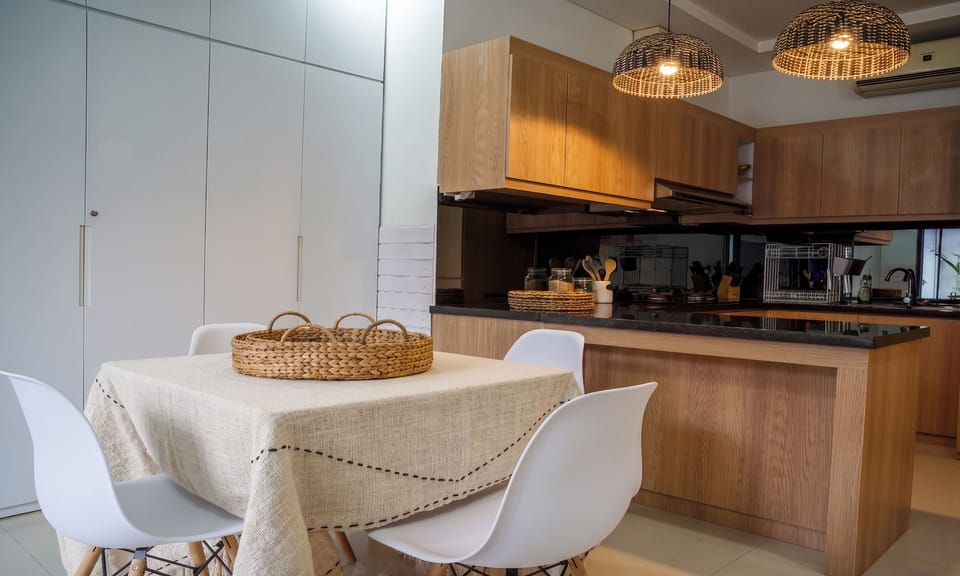 Microwave, oven, electric kettle, toaster