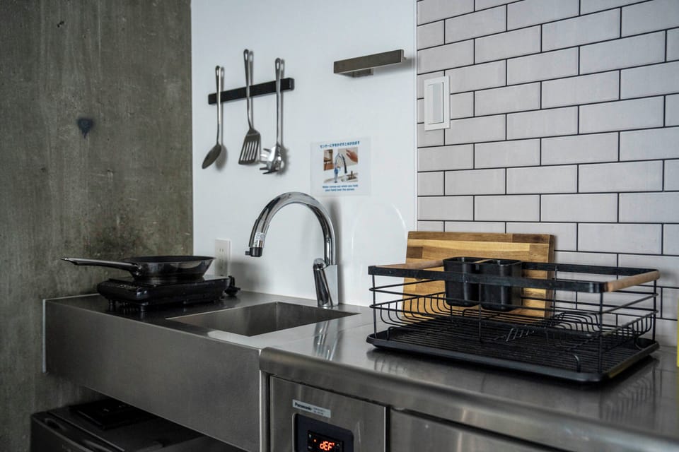 Fridge, microwave, stovetop, electric kettle