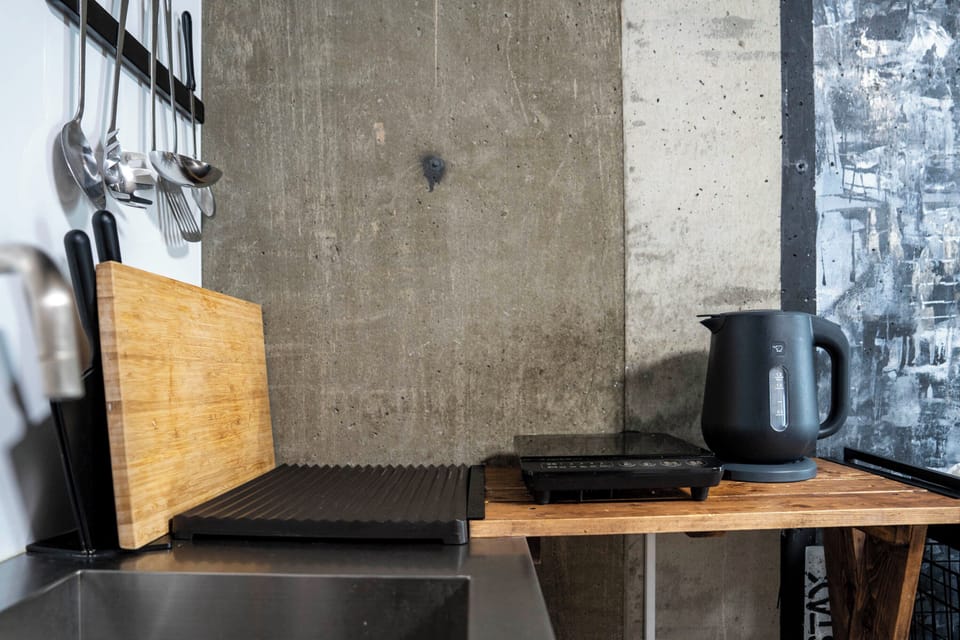 Fridge, microwave, stovetop, electric kettle