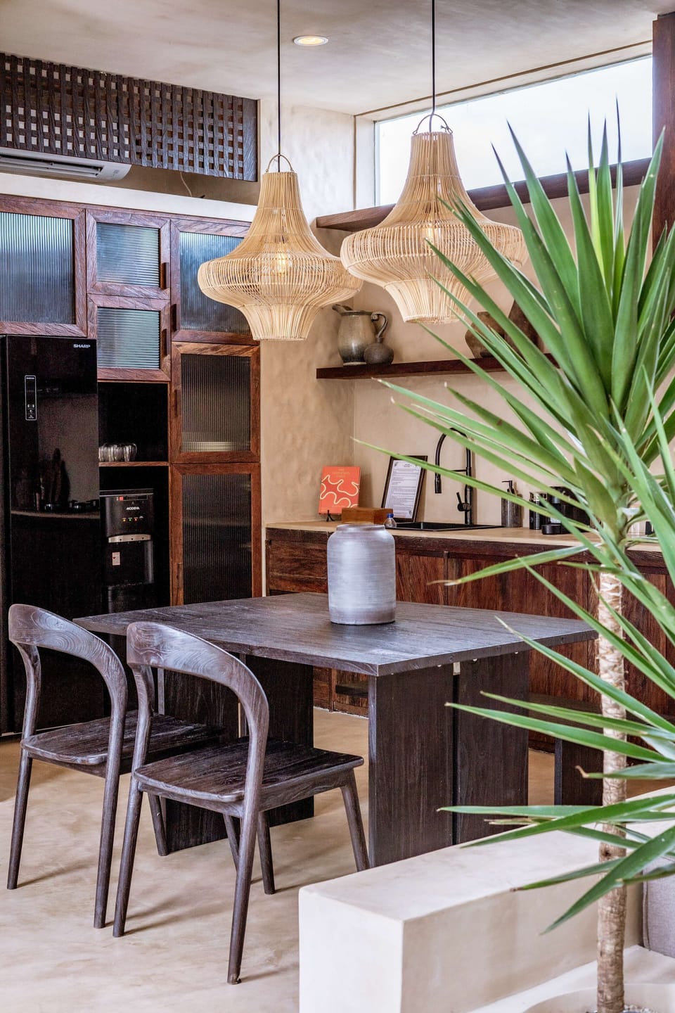 Luxury Villa, 2 Bedrooms, Patio, Pool View | Dining room