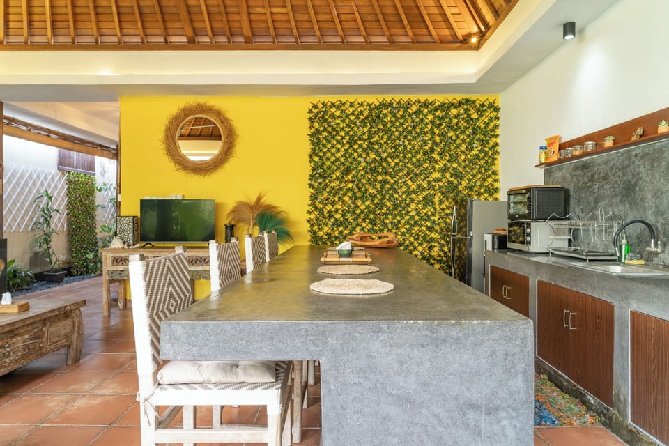 Villa, 2 Bedrooms | In-room dining