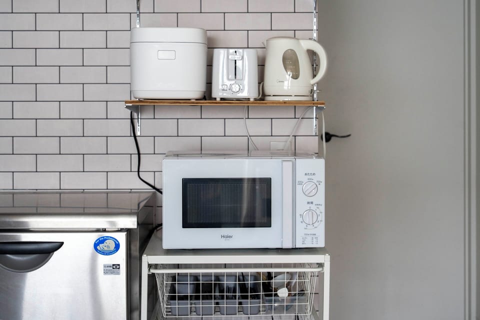 Fridge, microwave, stovetop, electric kettle