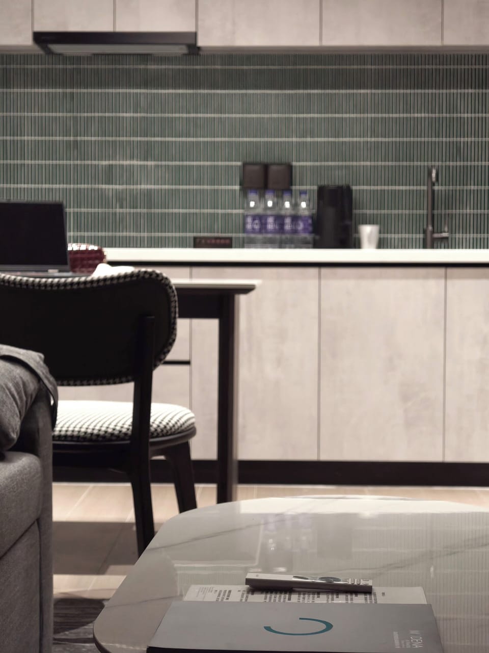 Superior Room | Private kitchen | Fridge, microwave, stovetop, cookware/dishes/utensils