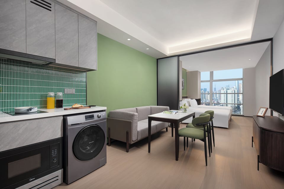 Basic Twin Room | In-room safe, desk, laptop workspace, blackout drapes
