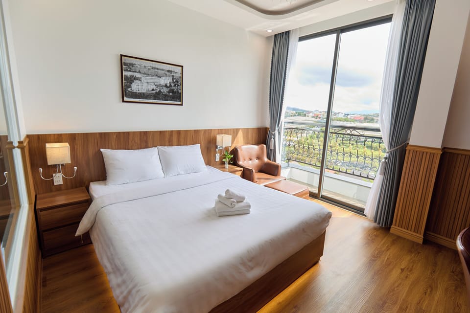 Double Room, Mountain View | Egyptian cotton sheets, premium bedding, down comforters, minibar