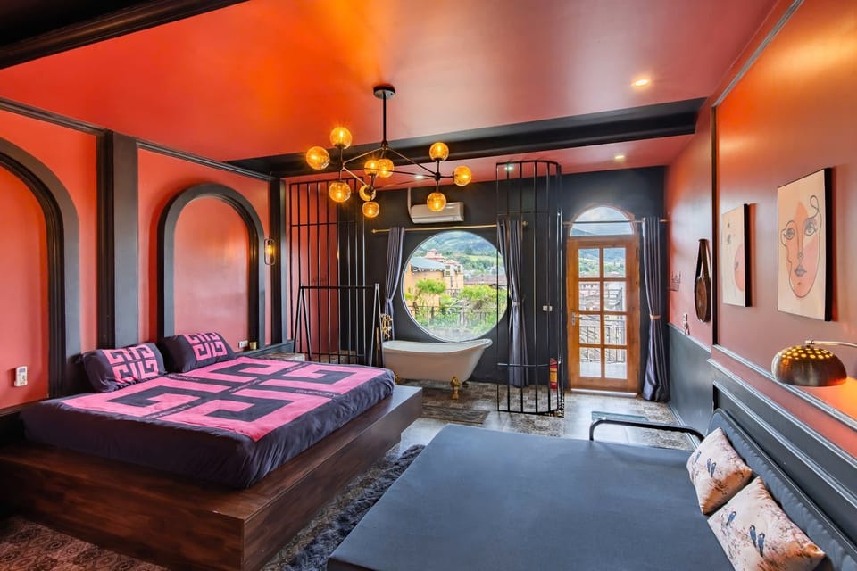 Deluxe Double Room | Free WiFi, bed sheets