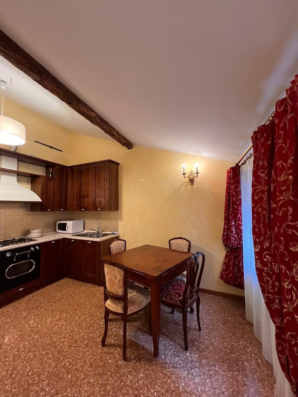 Deluxe Apartment | Living area