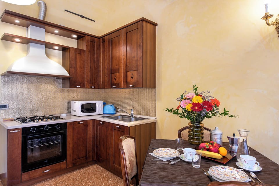 Deluxe Apartment | Private kitchen