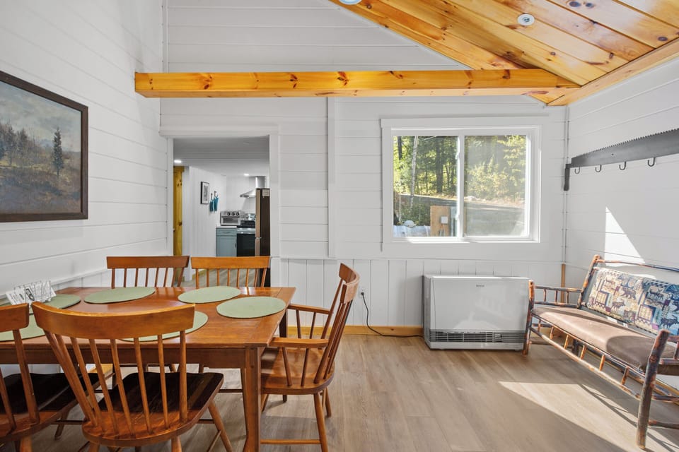 Entry and dining area.