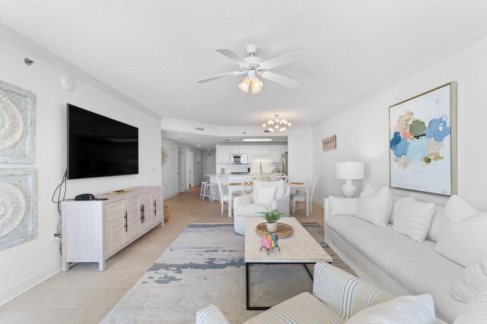 Condo, Multiple Beds (Phoenix VIII 1503) | Living area