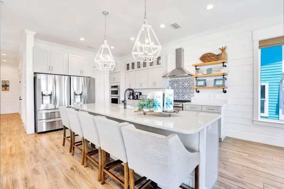 House, Multiple Beds (Lil' Tip Sea) | Private kitchen | Oven, toaster