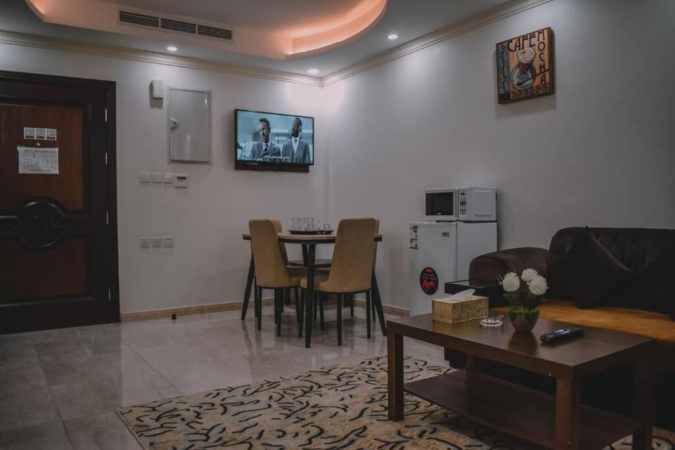 Family Apartment | Premium bedding, iron/ironing board, free WiFi