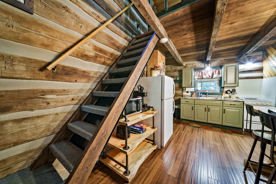 Kitchen and dining area